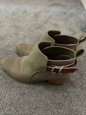 American Eagle Ankle Boots